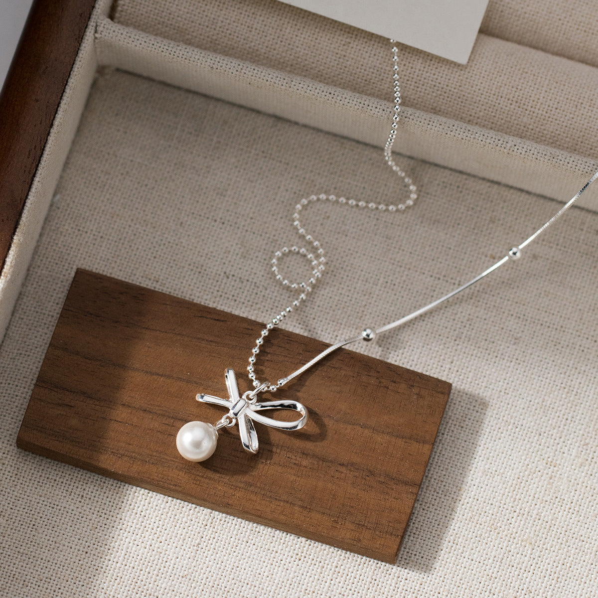 S925 Sterling Silver Necklace Bow with Pearl